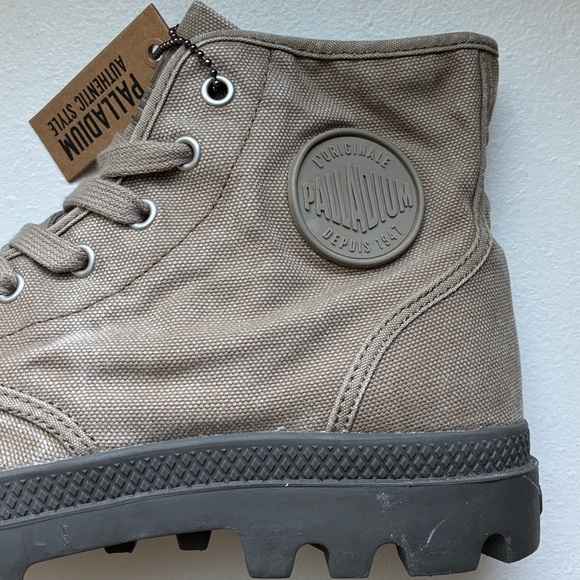 NWT  Palladium Pampa Men's Gray High Top Canvas Sneakers - Picture 10 of 11